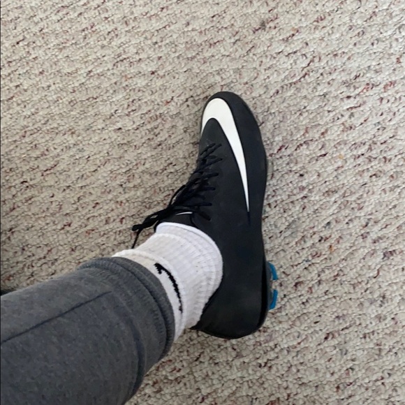 Nike Soccer Cleats CR7 - Picture 9 of 9